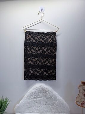 Forever 21 Black Lace Pencil Skirt with Nude Lining